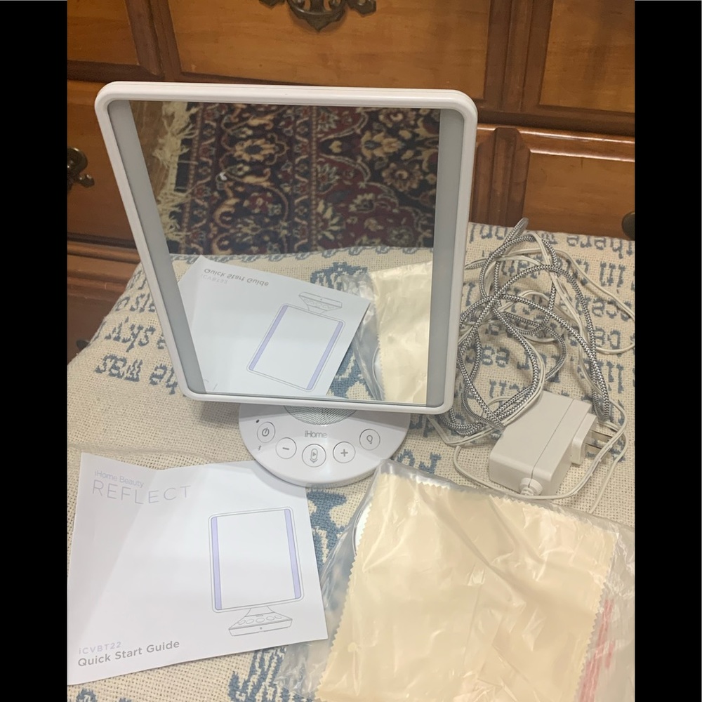 Ihome Beauty Reflect Bluetooth Lighted Mirror
